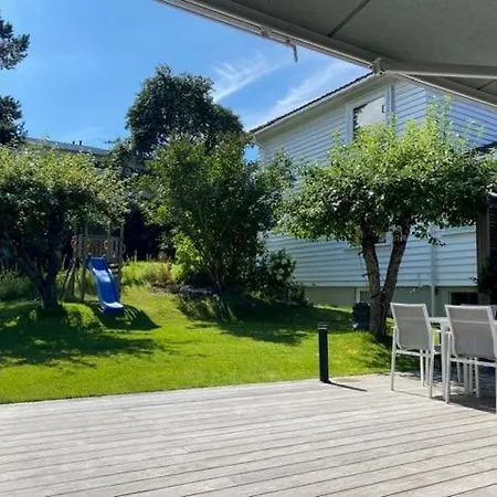 Villa Seaside At Beautiful Bygdoy With Garden And Terraces, Close To Beach, Sights And 10 Min To Center Oslo