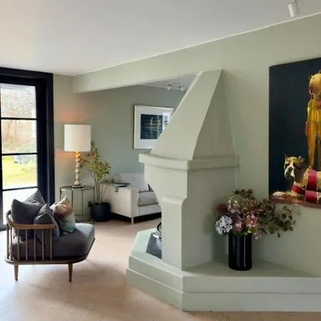 Villa Seaside At Beautiful Bygdoy With Garden And Terraces, Close To Beach, Sights And 10 Min To Center Oslo