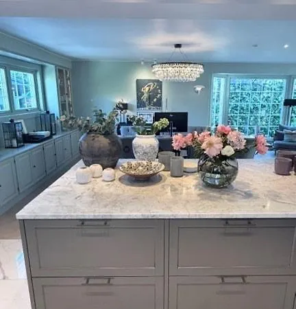 Seaside At Beautiful Bygdoy With Garden And Terraces, Close To Beach, Sights And 10 Min To Center * Oslo