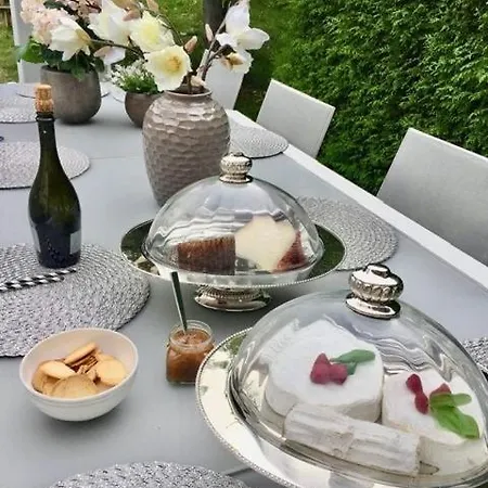 Seaside At Beautiful Bygdoy With Garden And Terraces, Close To Beach, Sights And 10 Min To Center Villa Oslo