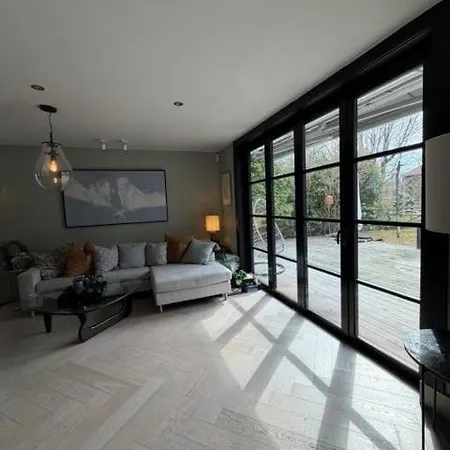Seaside At Beautiful Bygdoy With Garden And Terraces, Close To Beach, Sights And 10 Min To Center Oslo