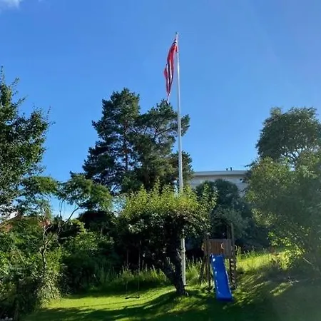 Seaside At Beautiful Bygdoy With Garden And Terraces, Close To Beach, Sights And 10 Min To Center Oslo
