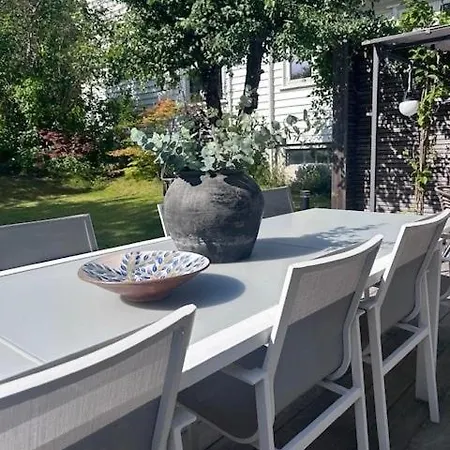 Seaside At Beautiful Bygdoy With Garden And Terraces, Close To Beach, Sights And 10 Min To Center Villa Oslo
