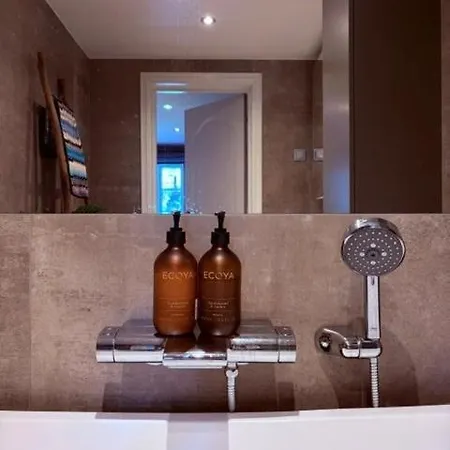 Seaside At Beautiful Bygdoy With Garden And Terraces, Close To Beach, Sights And 10 Min To Center * Oslo